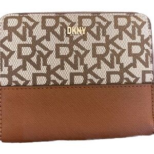 Dkny Wallet Velita Small Zip Around